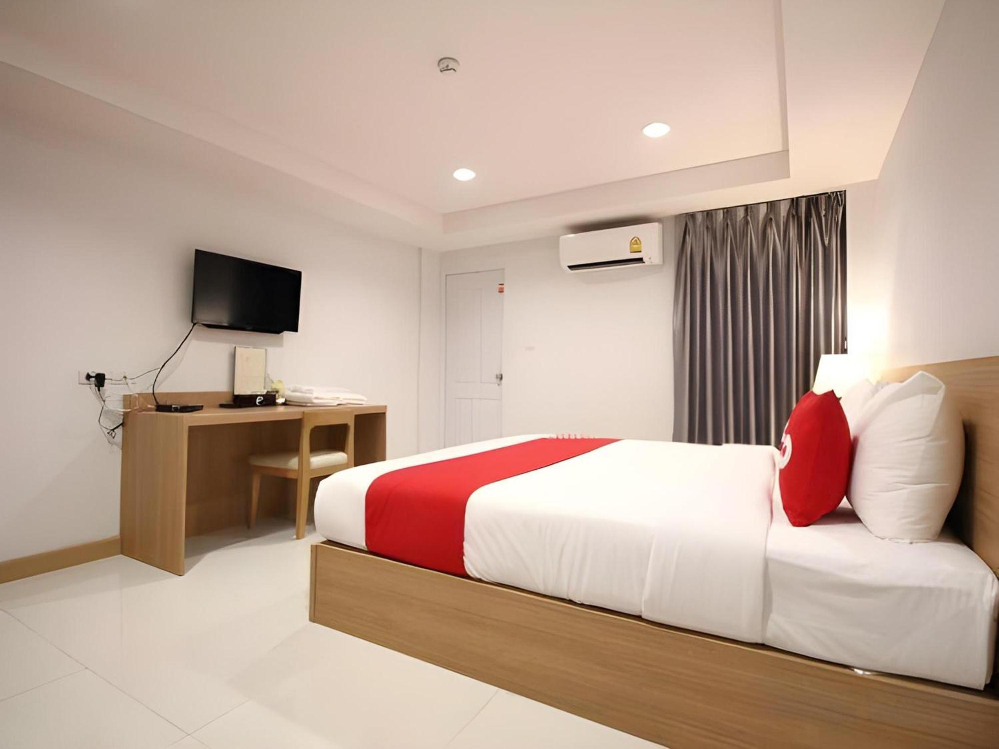 Super Oyo 483 Pannee Hotel Khaosan Bangkok Exterior photo