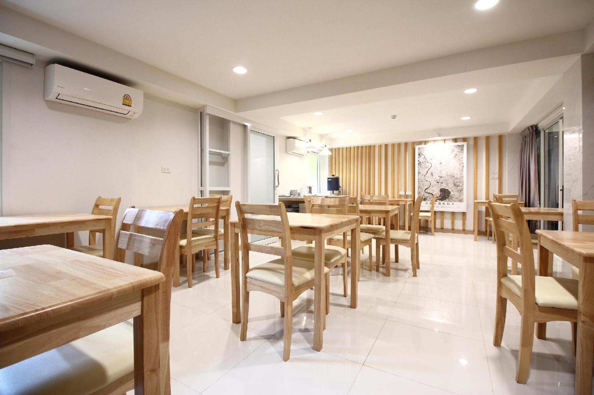 Super Oyo 483 Pannee Hotel Khaosan Bangkok Exterior photo
